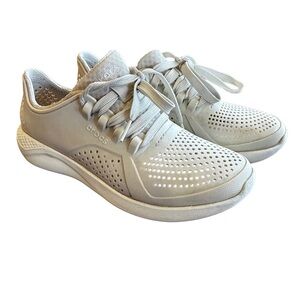 Crocs LiteRide Pacer Sneakers
Women’s 6 • Khaki • Slip On Shoe